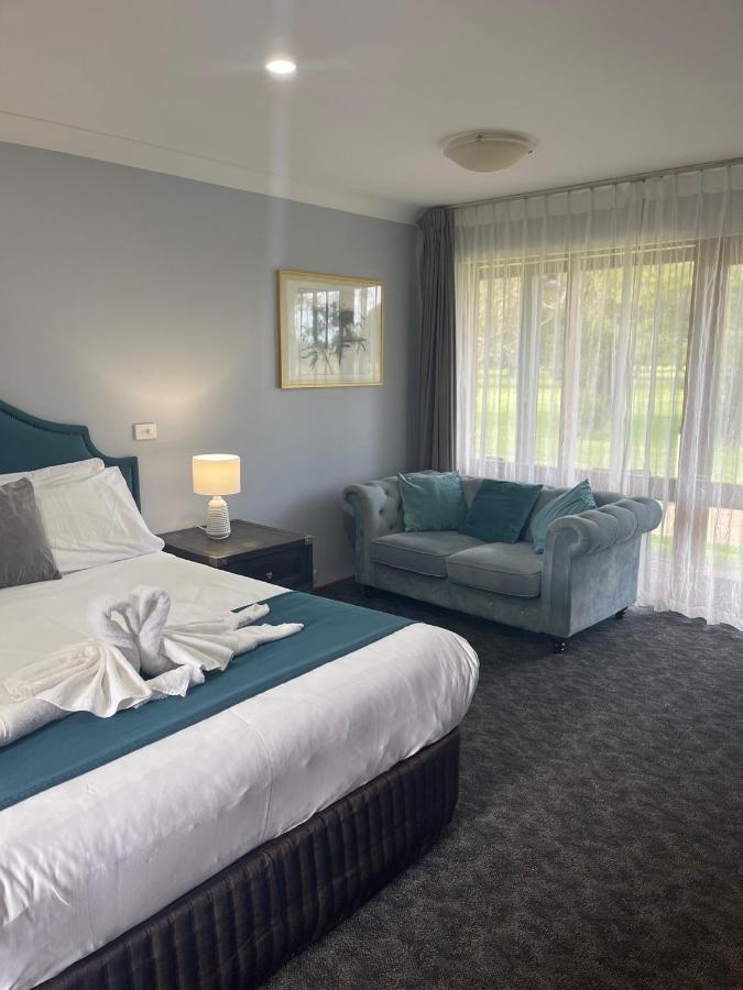 Town & Country Motor Inn Forbes Exterior foto
